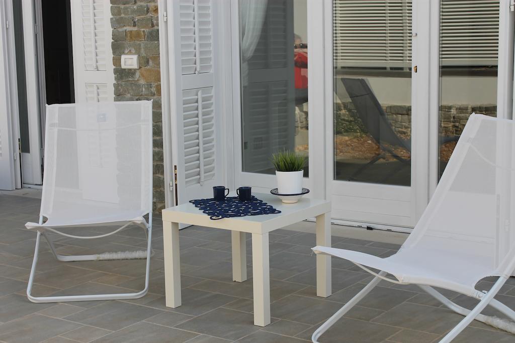 Mondello Suites Feels Like Home מראה חיצוני תמונה