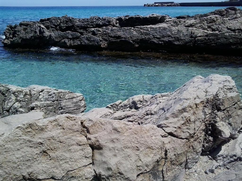 Mondello Suites Feels Like Home מראה חיצוני תמונה