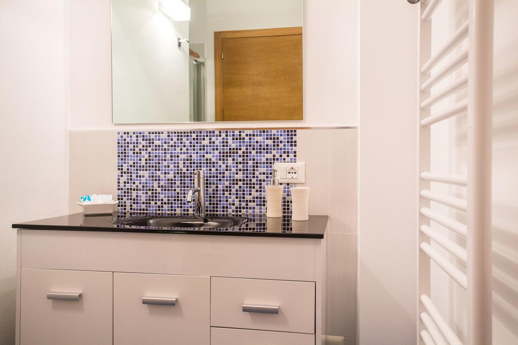 Mondello Suites Feels Like Home מראה חיצוני תמונה