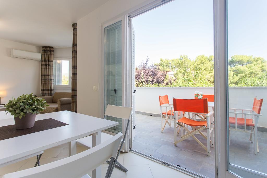 Mondello Suites Feels Like Home מראה חיצוני תמונה